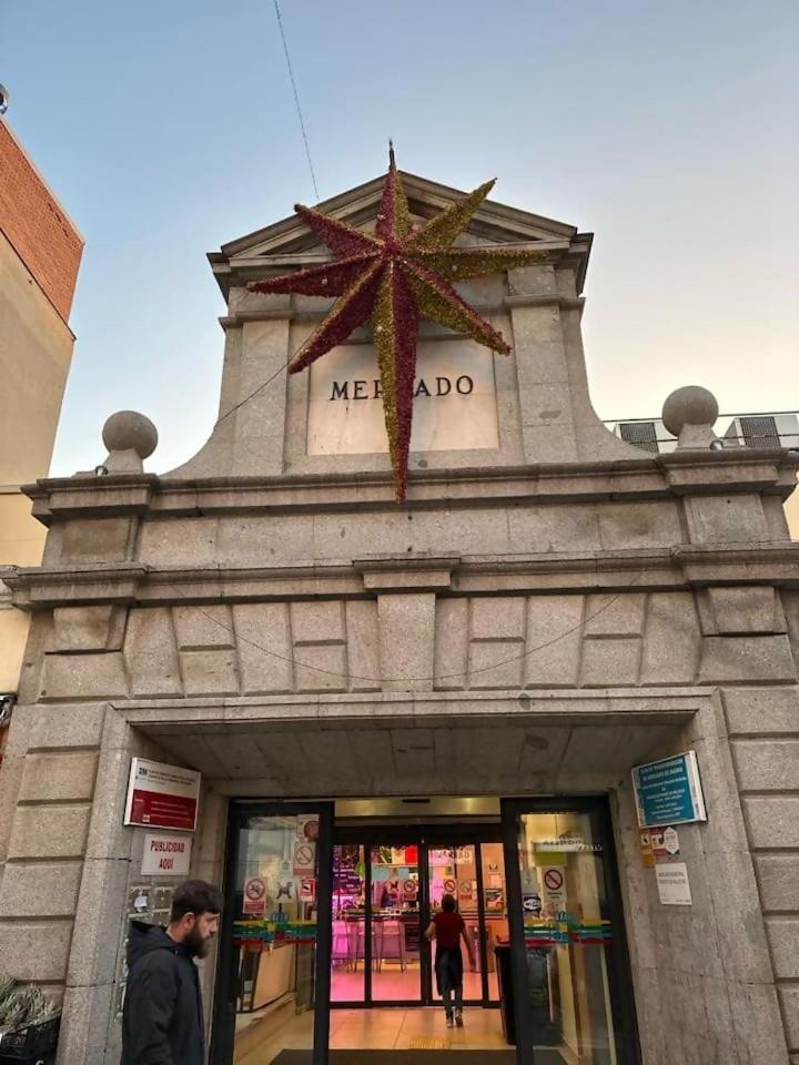 Market Martinez De La Riva I Madrid Exteriör bild